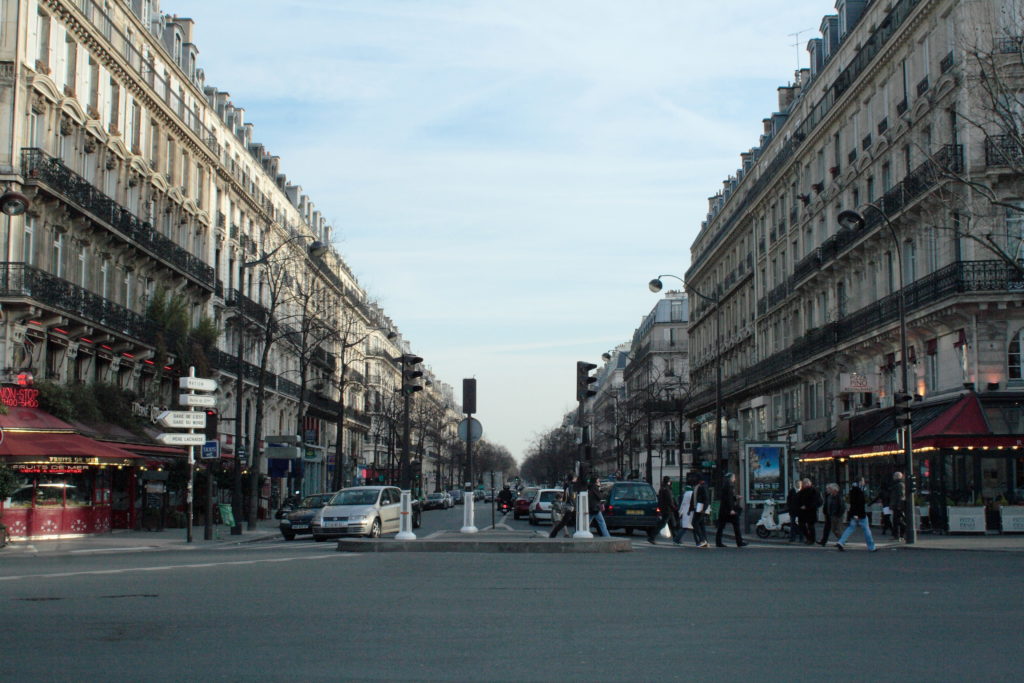 Париж 11. Бульвар Вольтера. Boulevard Voltaire, Paris, France. Boulevard du Palais 2012. Адрес во Франции.